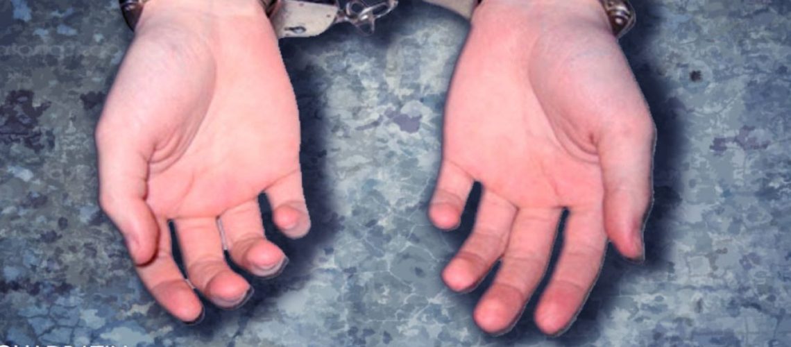 arresto-esposado-esposas-1160x700